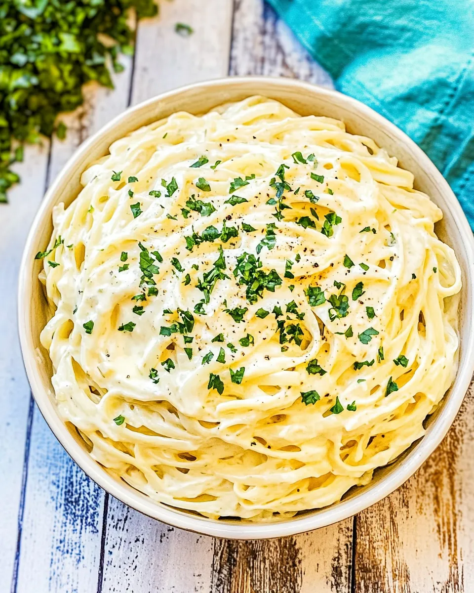 Classic Copycat Olive Garden Alfredo recipe image